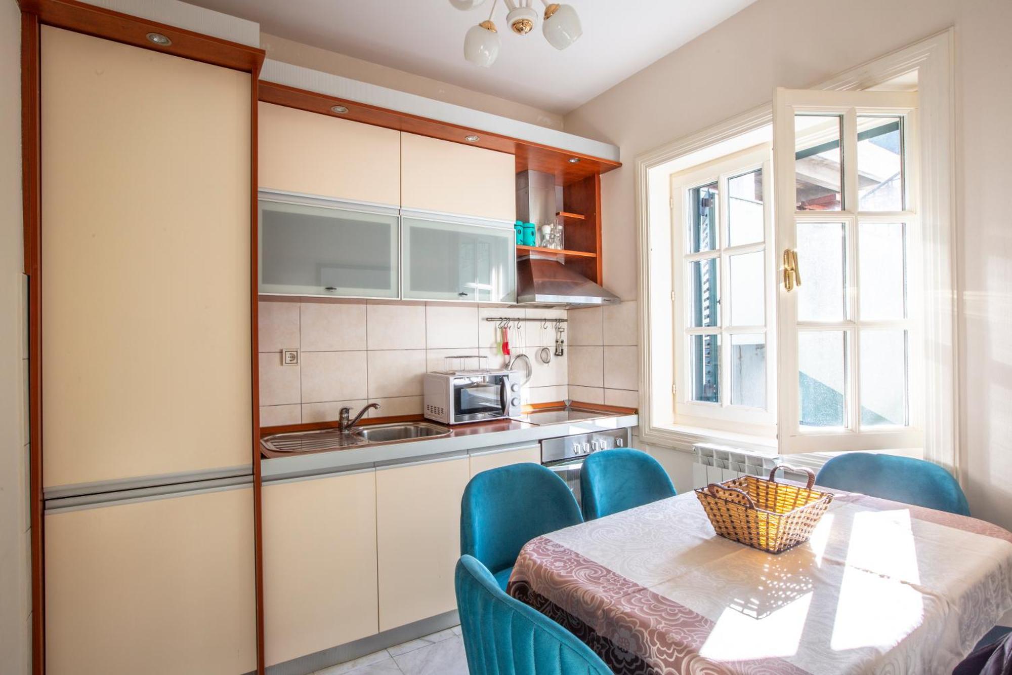 Montesan Luxury Apartment Beach Front Sveti Stefan Bagian luar foto
