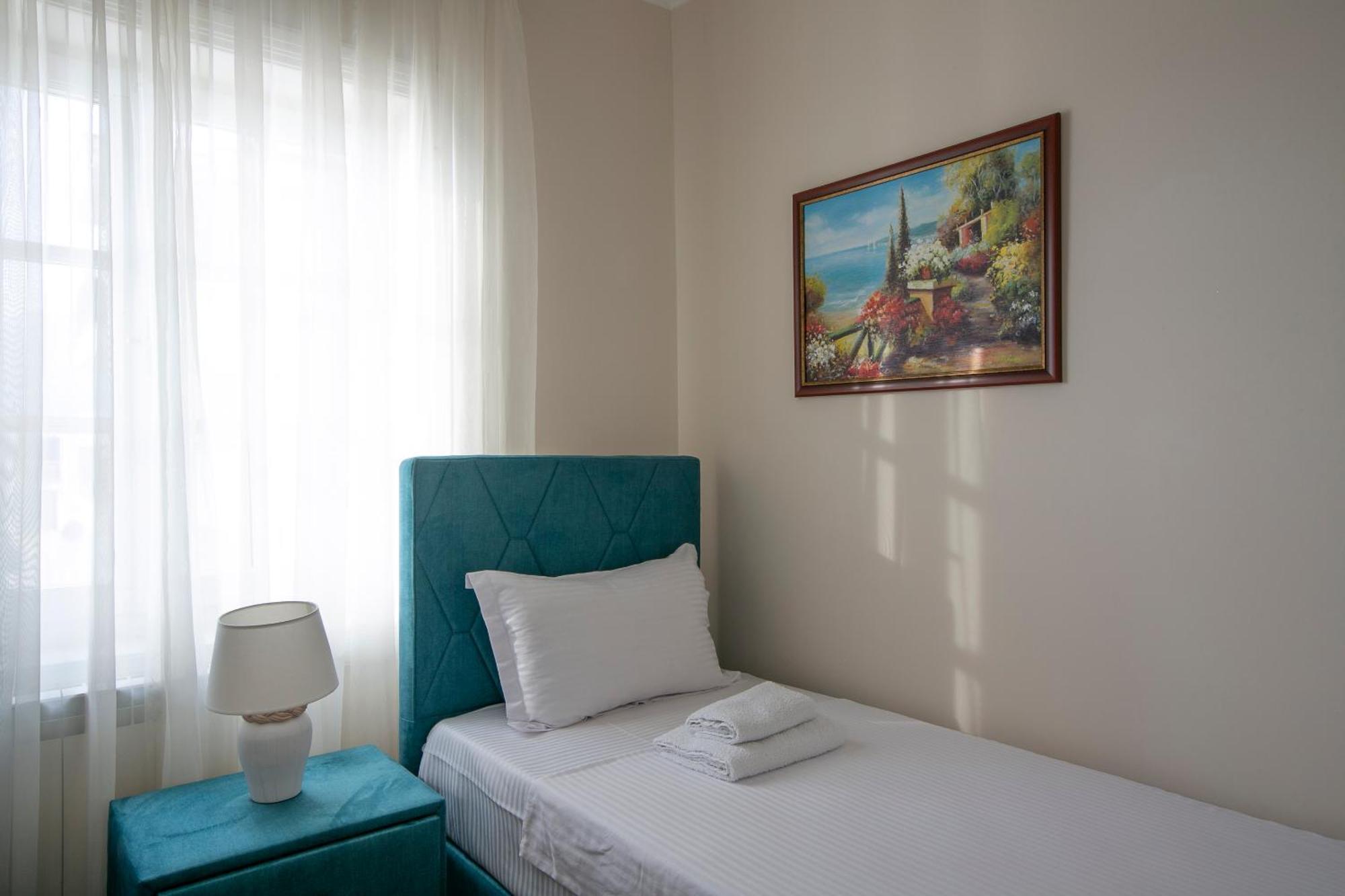 Montesan Luxury Apartment Beach Front Sveti Stefan Bagian luar foto