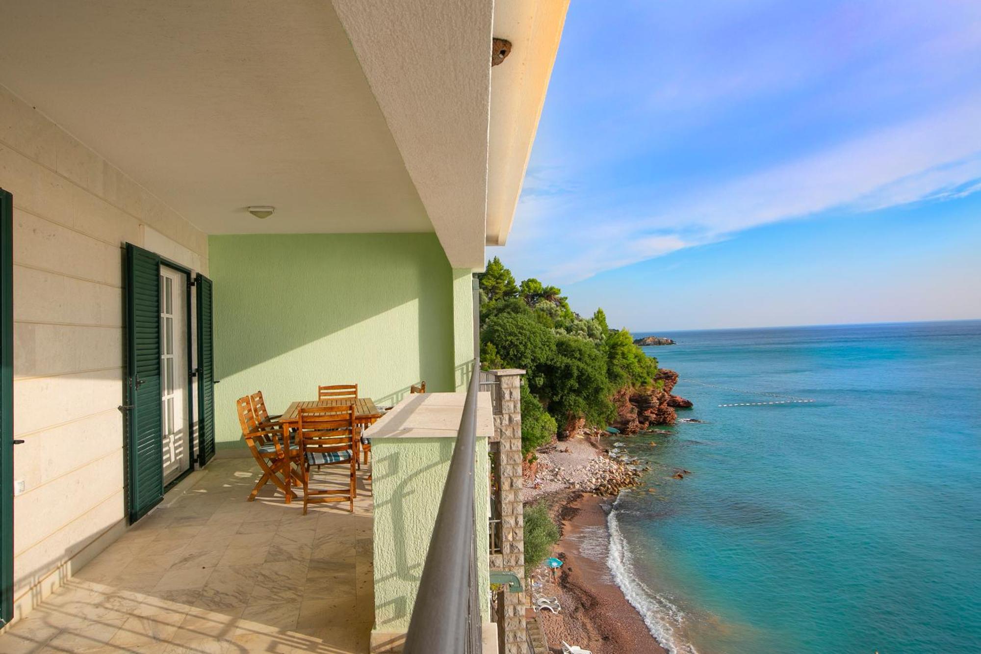 Montesan Luxury Apartment Beach Front Sveti Stefan Bagian luar foto