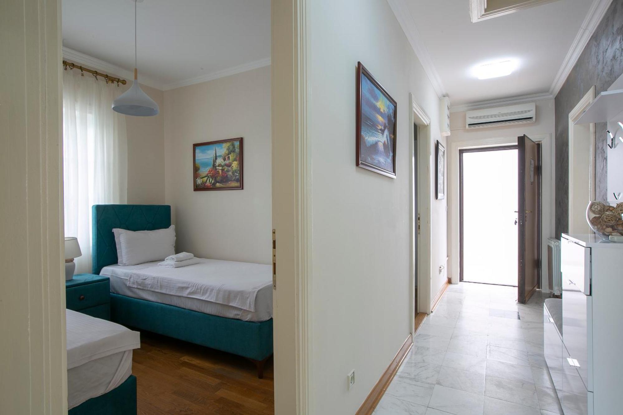 Montesan Luxury Apartment Beach Front Sveti Stefan Bagian luar foto